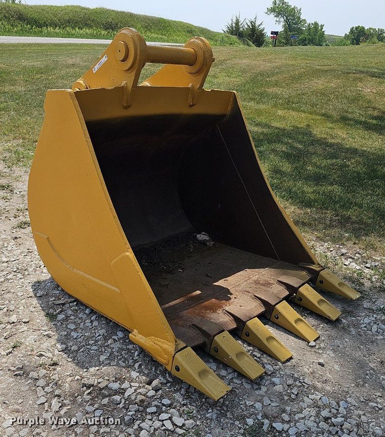 image for item MD9844 Caterpillar 330BL  excavator bucket
