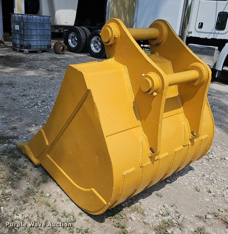 image for item MD9844 Caterpillar 330BL  excavator bucket