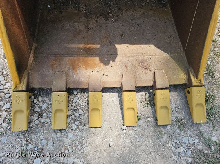 image for item MD9844 Caterpillar 330BL  excavator bucket