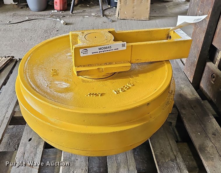 image for item MD9845 Caterpillar  track idler pulley