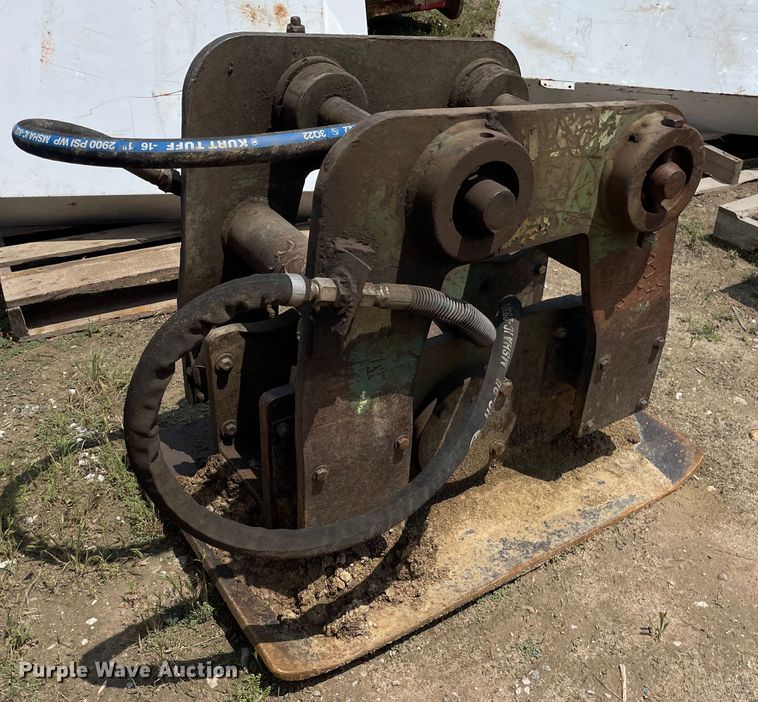 image for item ME9808 Excavator plate compactor