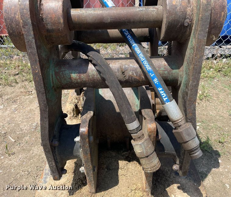 image for item ME9808 Excavator plate compactor