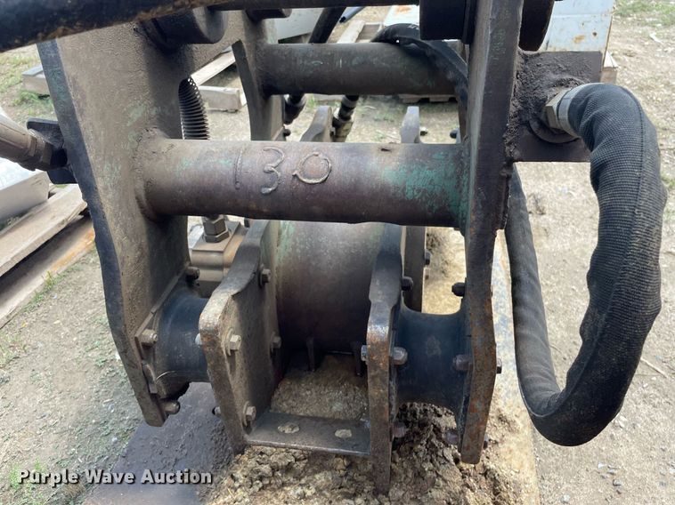 image for item ME9808 Excavator plate compactor