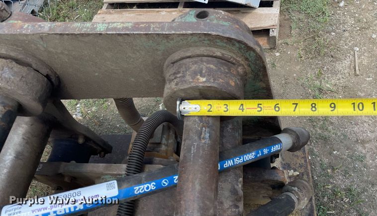 image for item ME9808 Excavator plate compactor