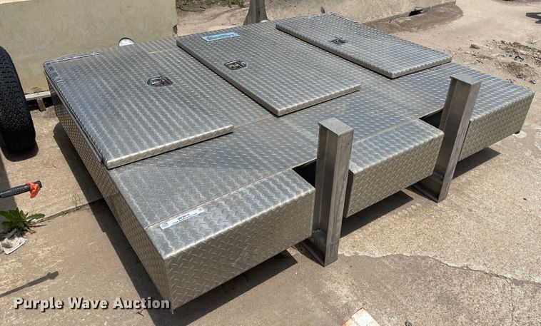 image for item ME9816 Merritt  headache rack