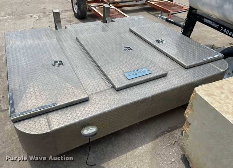 image for item ME9816 Merritt  headache rack