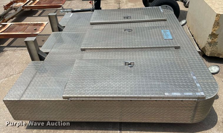 image for item ME9816 Merritt  headache rack