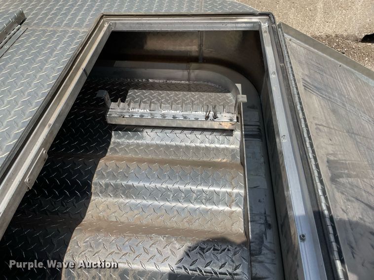 image for item ME9816 Merritt  headache rack