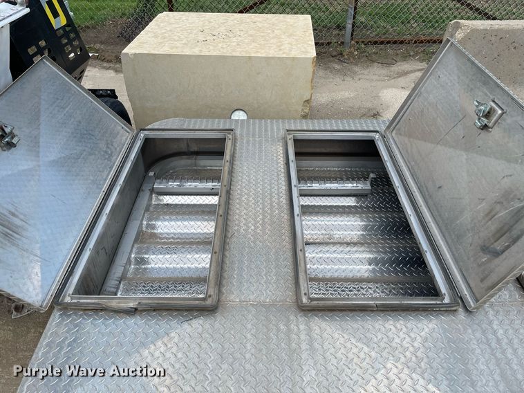 image for item ME9816 Merritt  headache rack