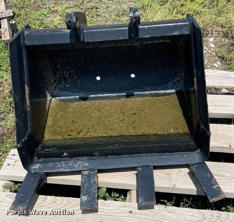 image for item ME9820 Backhoe bucket