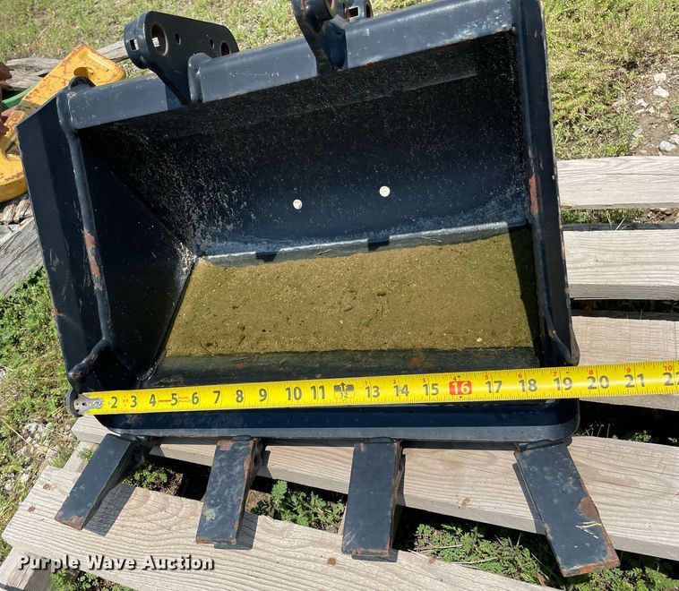 image for item ME9820 Backhoe bucket