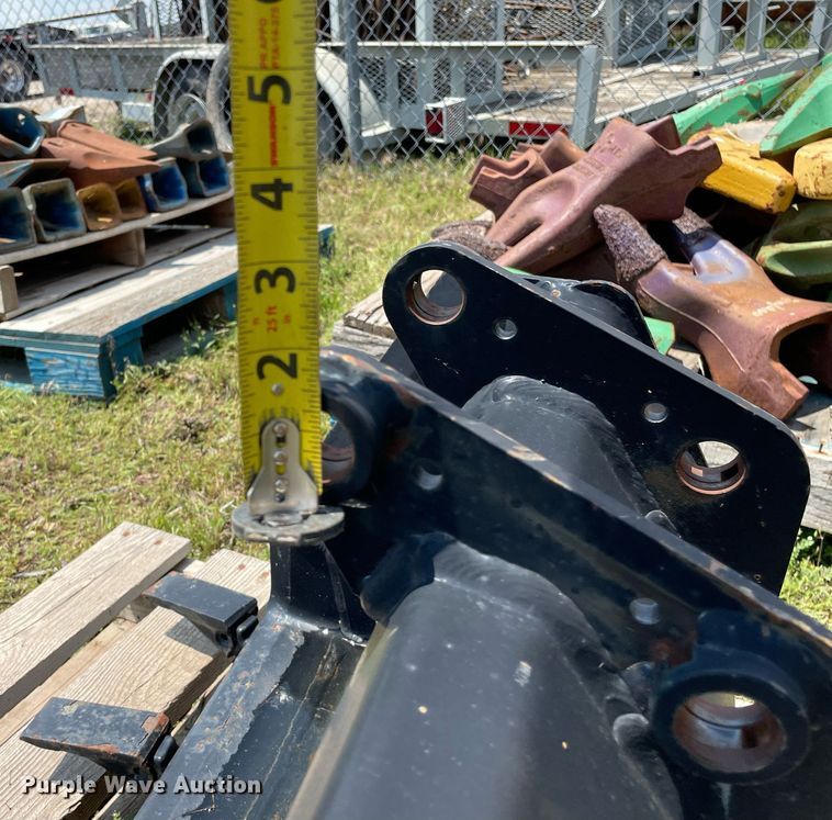 image for item ME9820 Backhoe bucket