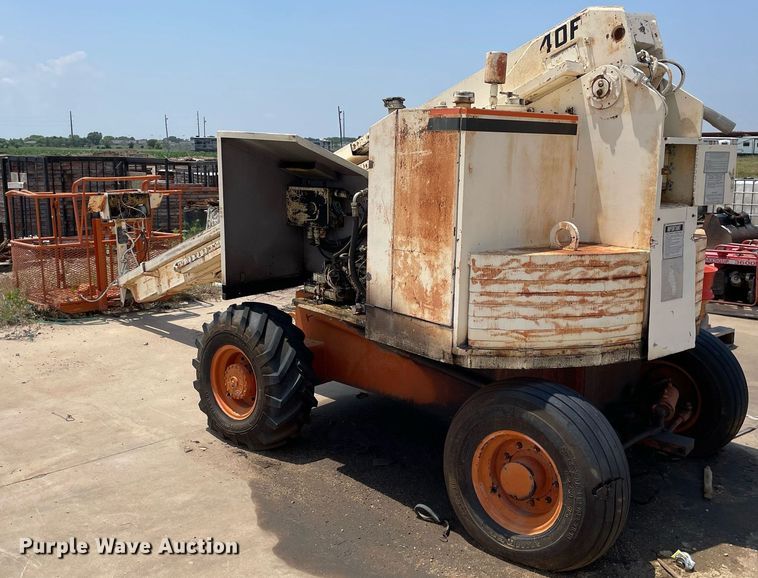 image for item ME9825 1982 JLG 40F  boom lift