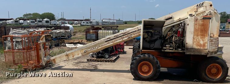 image for item ME9825 1982 JLG 40F  boom lift