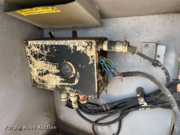 image for item ME9825 1982 JLG 40F  boom lift