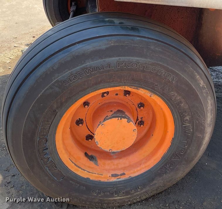 image for item ME9825 1982 JLG 40F  boom lift