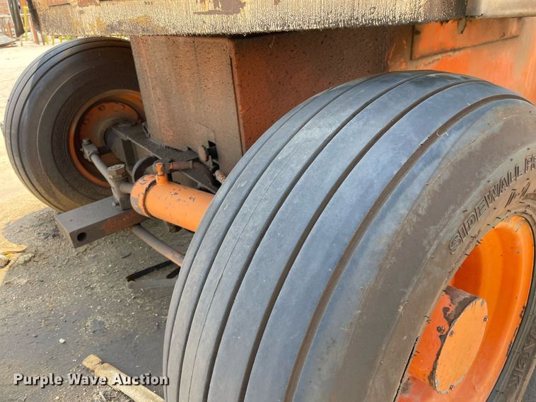 image for item ME9825 1982 JLG 40F  boom lift