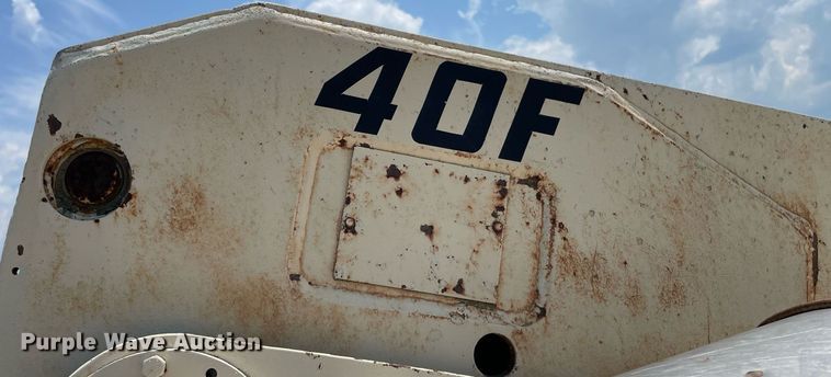 image for item ME9825 1982 JLG 40F  boom lift