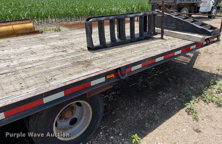 image for item ME9833 1996 Belshe T-9  equipment trailer