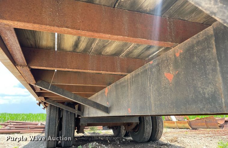 image for item ME9833 1996 Belshe T-9  equipment trailer