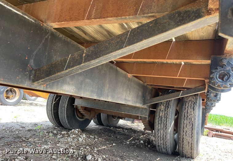 image for item ME9833 1996 Belshe T-9  equipment trailer