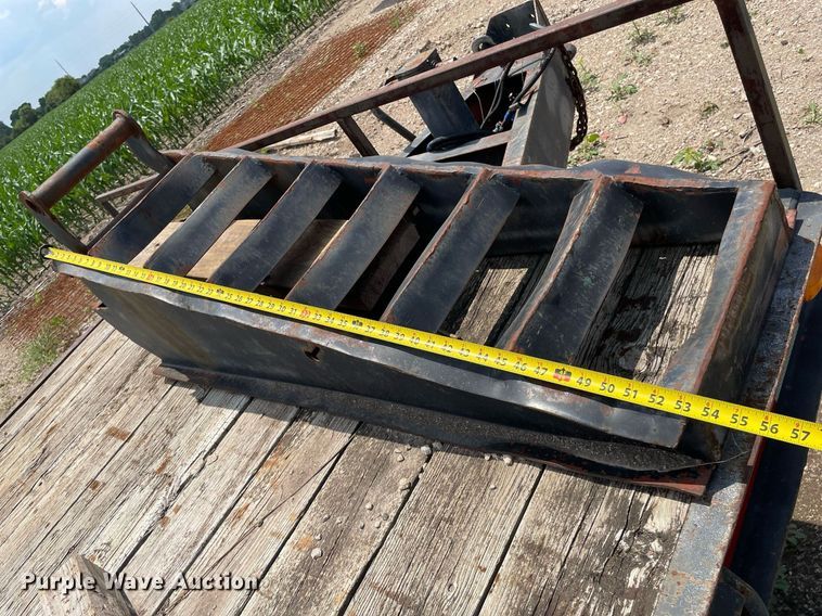 image for item ME9833 1996 Belshe T-9  equipment trailer