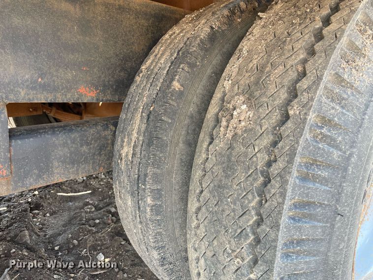 image for item ME9833 1996 Belshe T-9  equipment trailer