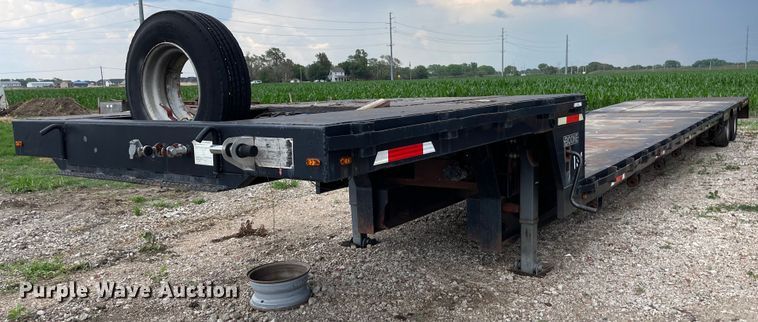 image for item ME9835 1986 Boone BD8AE  drop deck trailer