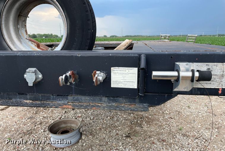 image for item ME9835 1986 Boone BD8AE  drop deck trailer