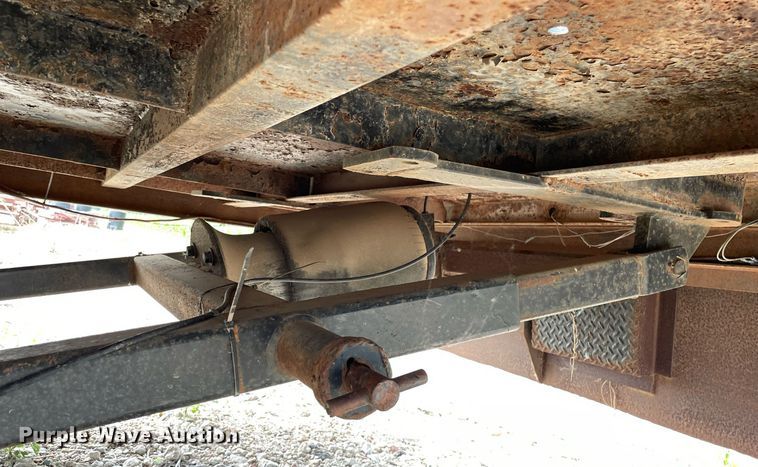 image for item ME9835 1986 Boone BD8AE  drop deck trailer