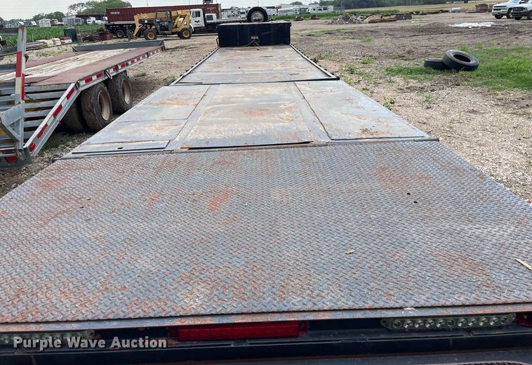 image for item ME9835 1986 Boone BD8AE  drop deck trailer