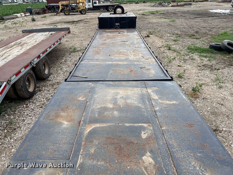 image for item ME9835 1986 Boone BD8AE  drop deck trailer