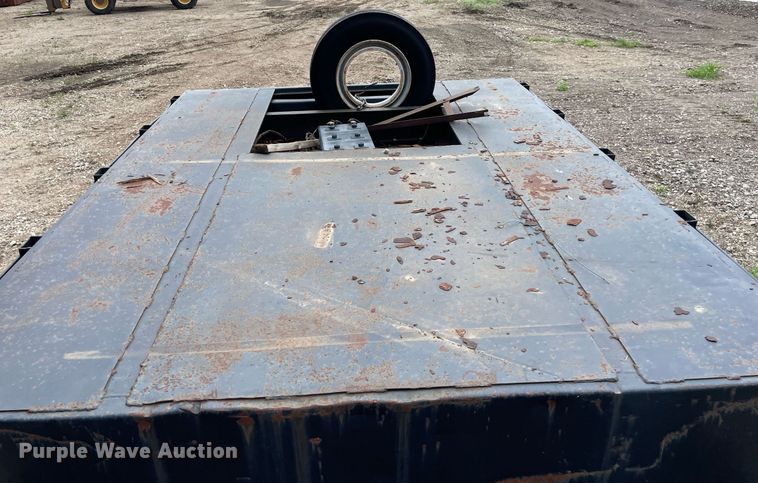 image for item ME9835 1986 Boone BD8AE  drop deck trailer