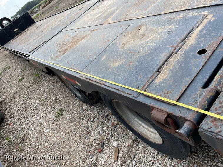 image for item ME9835 1986 Boone BD8AE  drop deck trailer