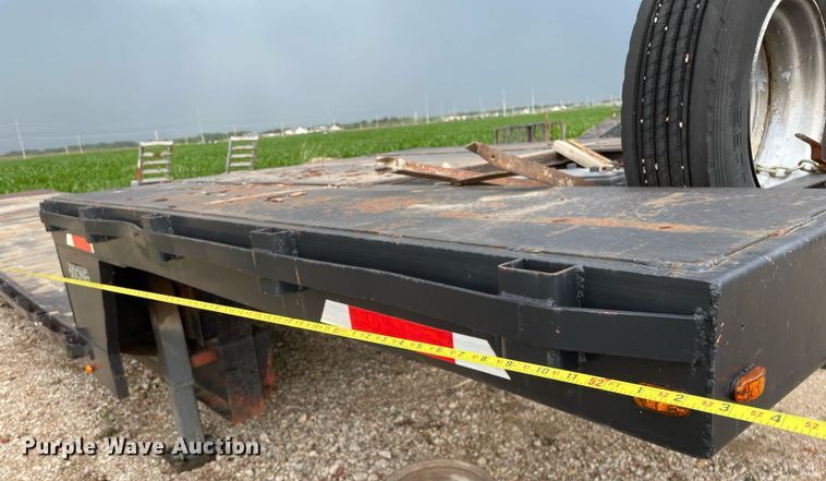 image for item ME9835 1986 Boone BD8AE  drop deck trailer