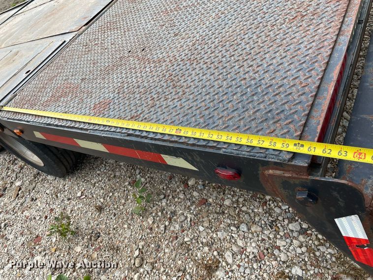 image for item ME9835 1986 Boone BD8AE  drop deck trailer