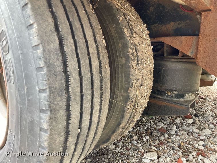 image for item ME9835 1986 Boone BD8AE  drop deck trailer