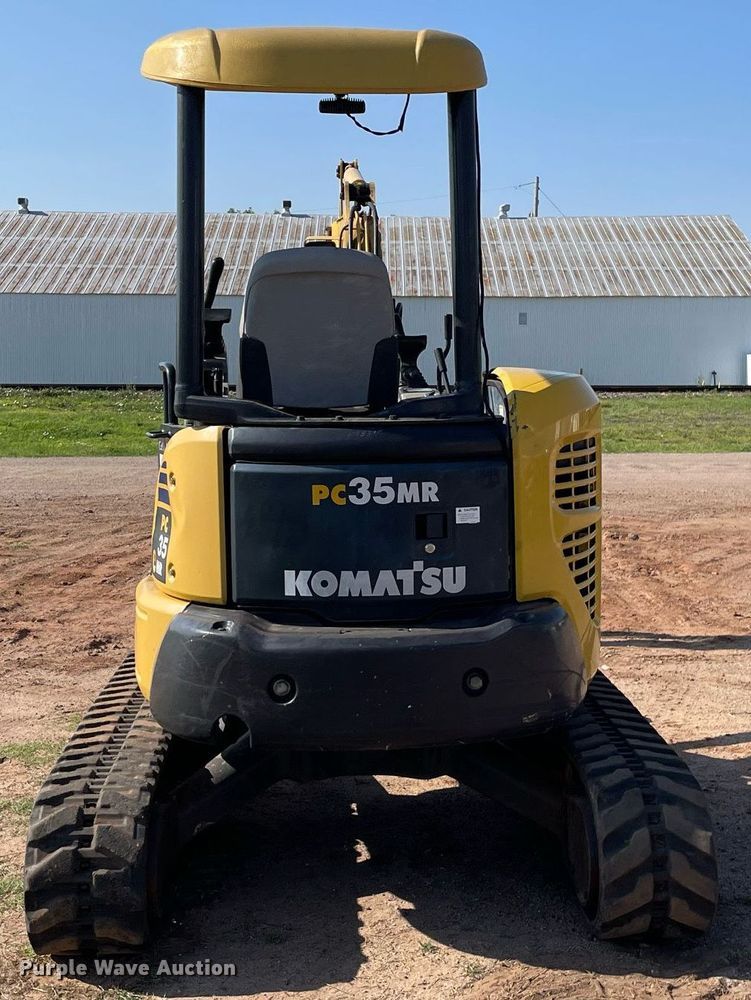 image for item ME9859 2005 Komatsu PC35MR-2  mini excavator