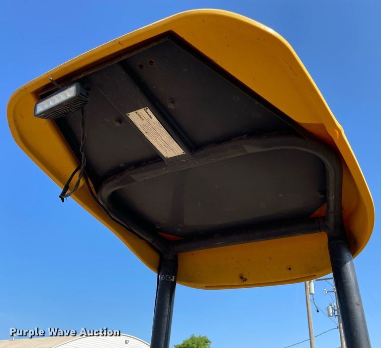 image for item ME9859 2005 Komatsu PC35MR-2  mini excavator