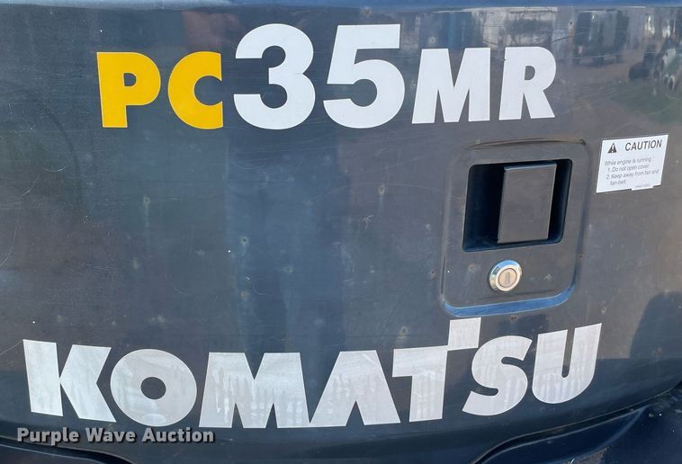 image for item ME9859 2005 Komatsu PC35MR-2  mini excavator