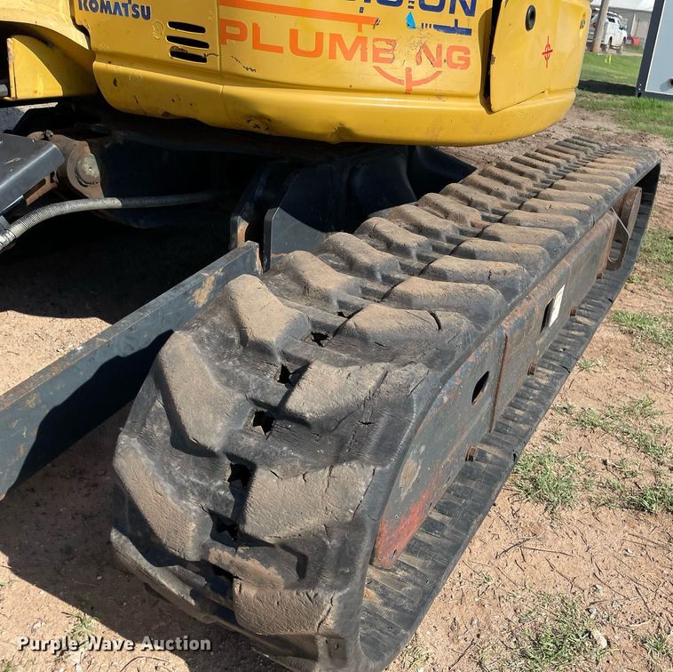 image for item ME9859 2005 Komatsu PC35MR-2  mini excavator