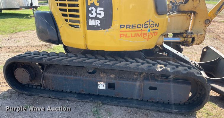 image for item ME9859 2005 Komatsu PC35MR-2  mini excavator