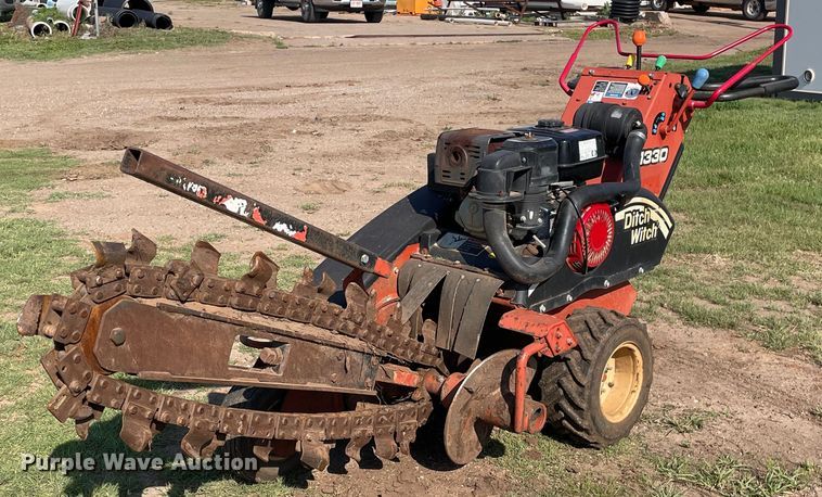 image for item ME9860 2008 Ditch Witch 1330  trencher