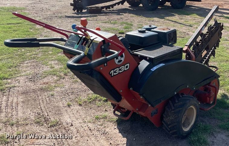image for item ME9860 2008 Ditch Witch 1330  trencher