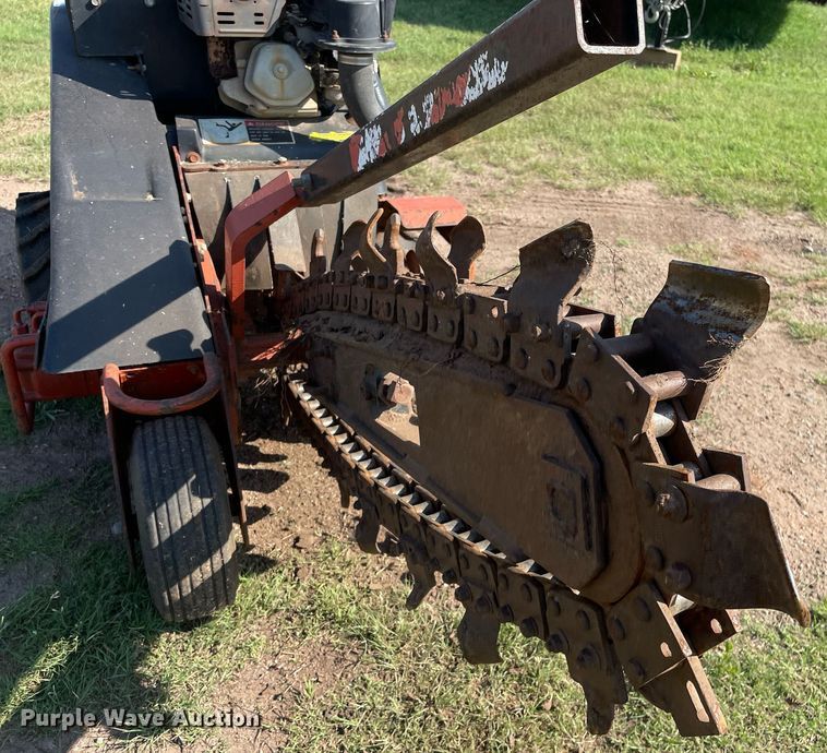 image for item ME9860 2008 Ditch Witch 1330  trencher