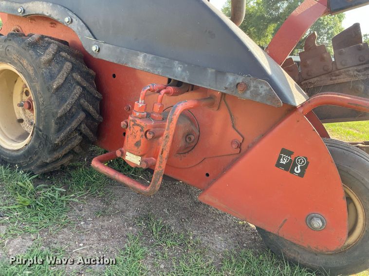 image for item ME9860 2008 Ditch Witch 1330  trencher