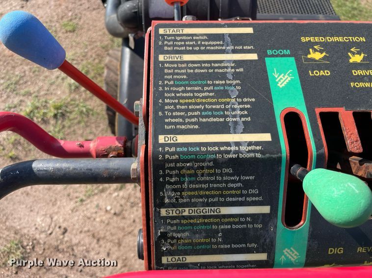 image for item ME9860 2008 Ditch Witch 1330  trencher