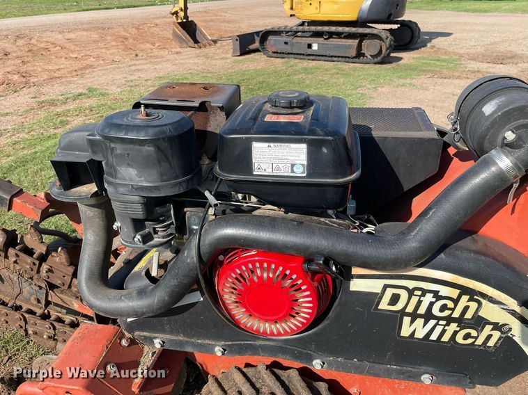 image for item ME9860 2008 Ditch Witch 1330  trencher