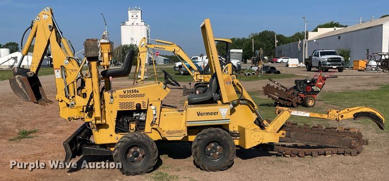image for item ME9861 2000 Vermeer V3550A  trencher