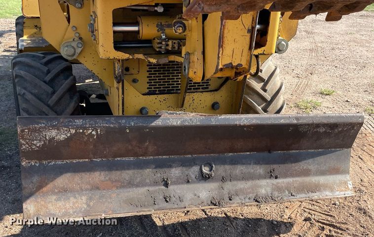 image for item ME9861 2000 Vermeer V3550A  trencher